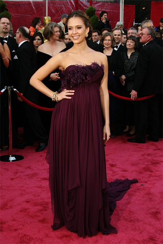 Illustration for article titled "Fishy" Is Fabulous: Oscar Fashion 2008